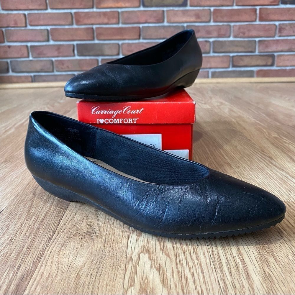 Carriage Court Black Pointy Toe 1" Faux Leather Heels Size 9